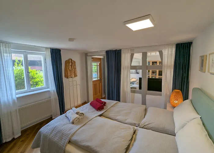 Апартаменты Haselbachstrasse 6 Ebensfeld